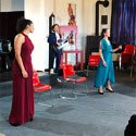 Theater NADI mit bei der Uraufführung des Stücks Tryptichon - Drei leere Seiten